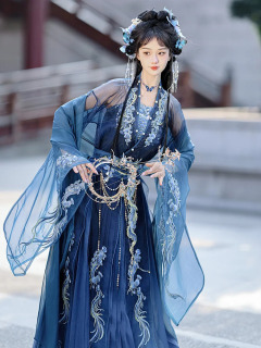 Женская синяя длина груди Hanfu с рюшами и вышивкой с большими рукавами