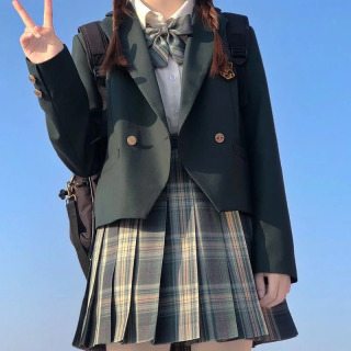 Original JK uniformasi qisqa sunʻiy charm sunʻiy palto plaid yubka medalli koʻylagi Ayollar seksi besh qismli kollej kostyumi Бежевый S